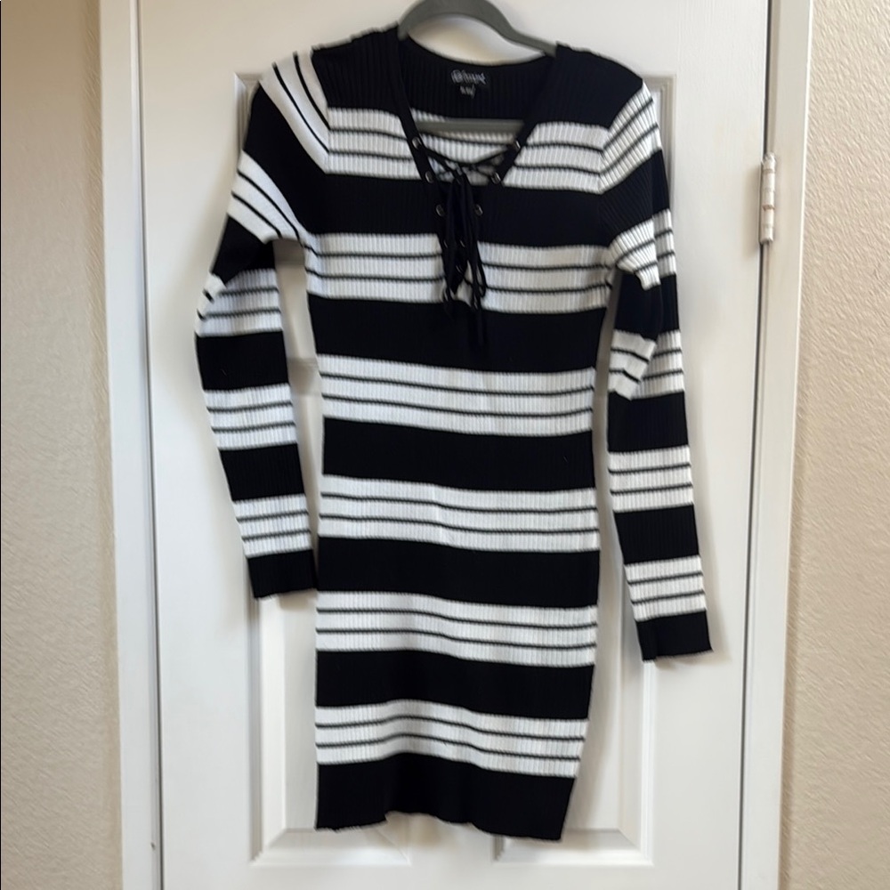 Special One -  Black and White Striped Long Sleeve V-neck Ribbed Dress